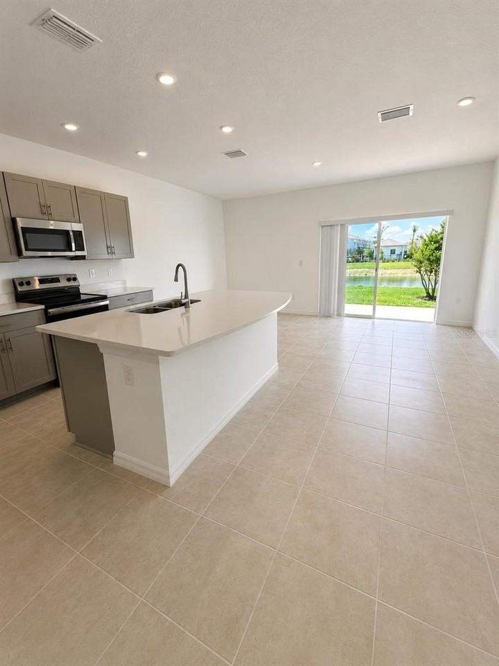 8749 Winter Breeze Way - Photo 7 of 13