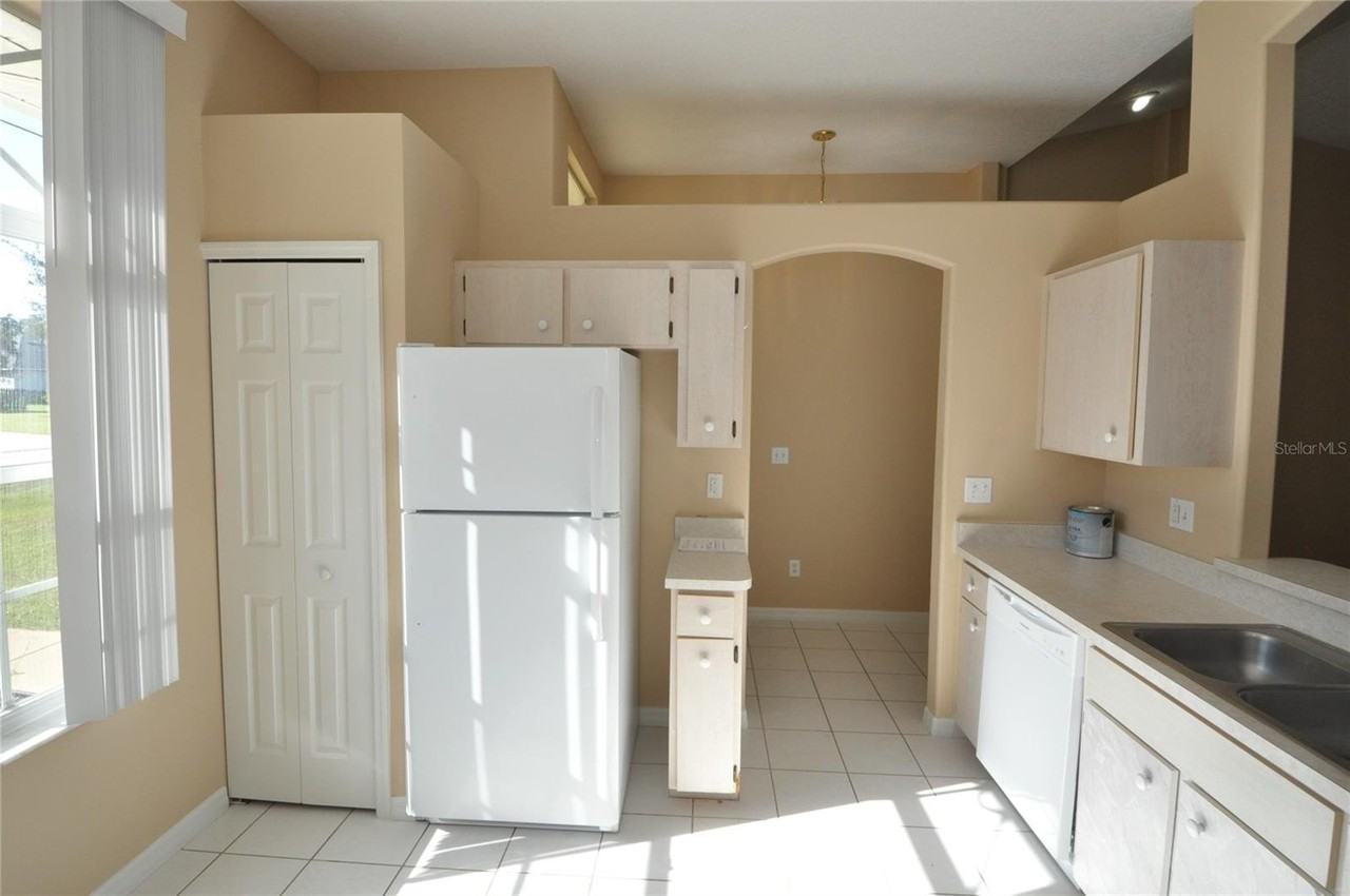 23 Primrose Ln - Photo 4 of 32
