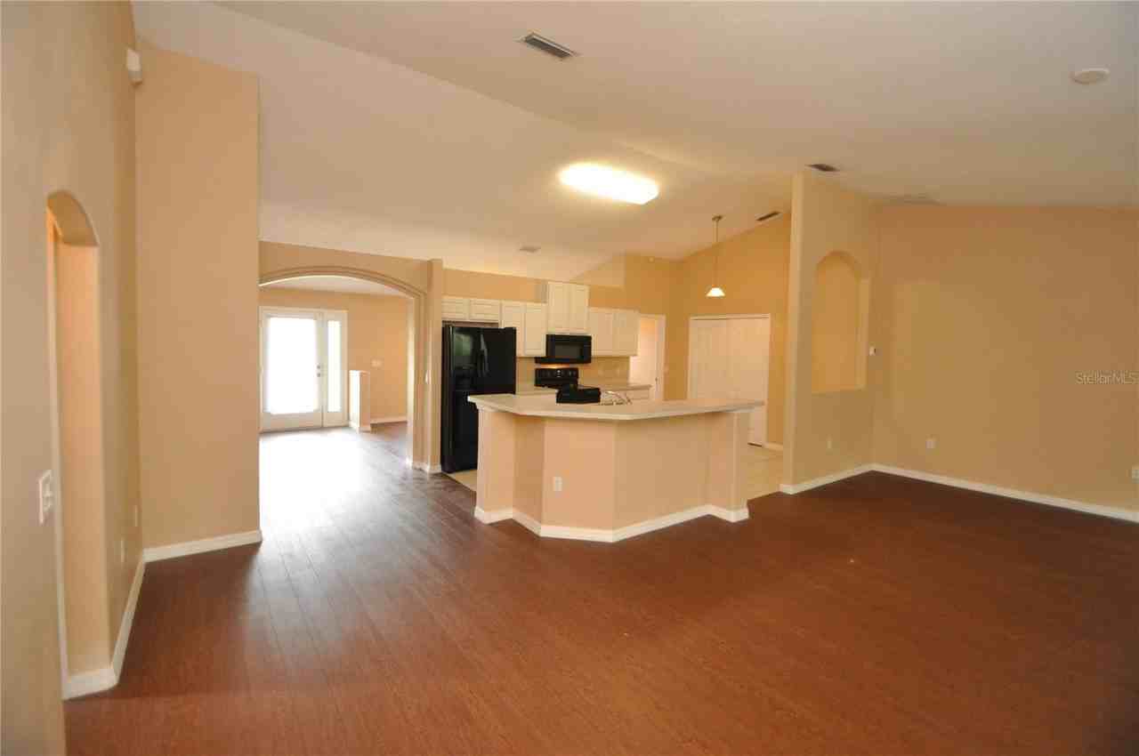 65 Rolling Fern Dr - Photo 6 of 33