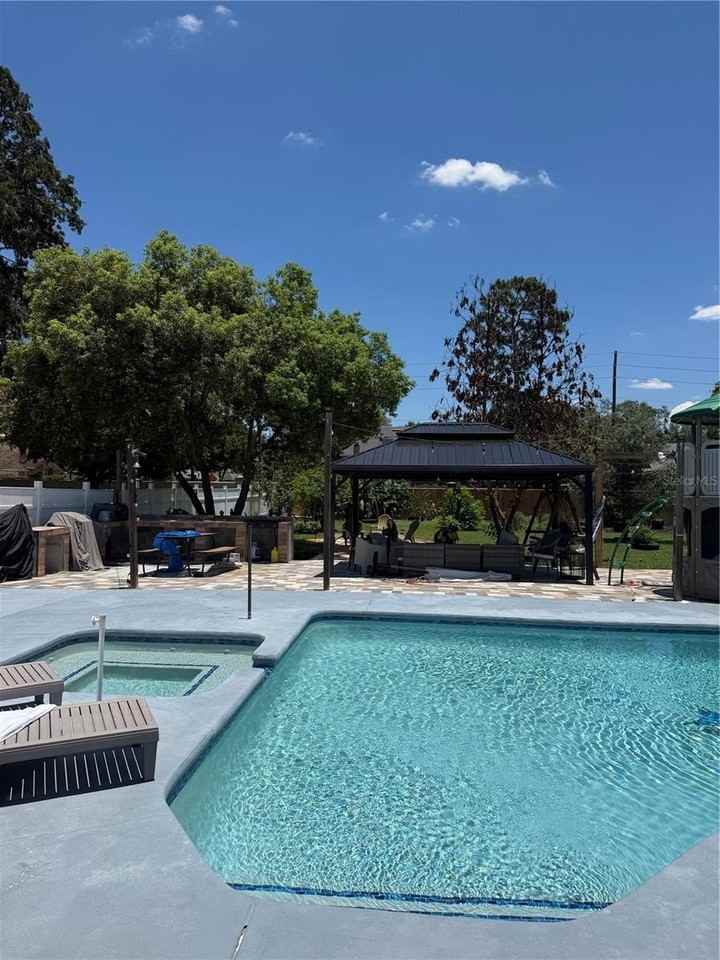 1409 Ponce De Leon Blvd - Photo 5 of 23