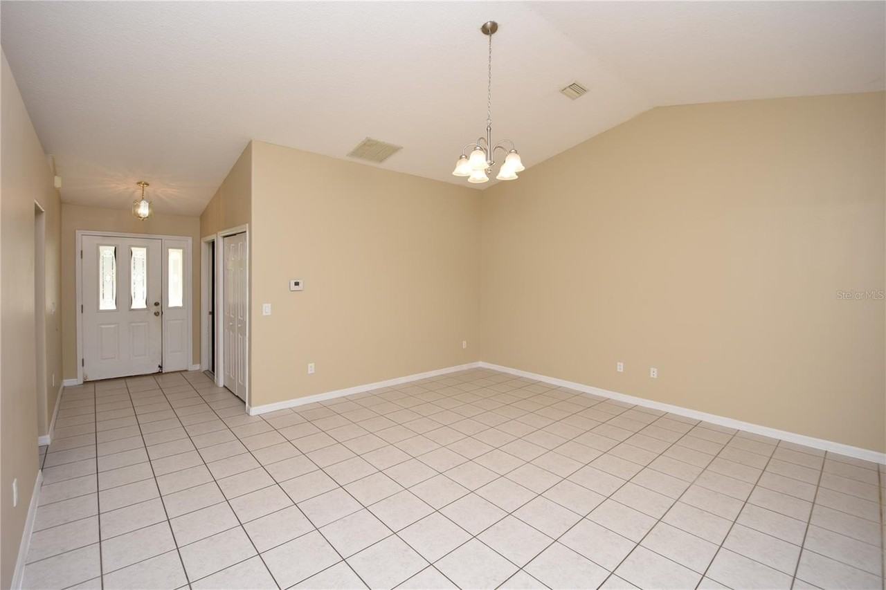 33 Lloyd Trl #B - Photo 2 of 27
