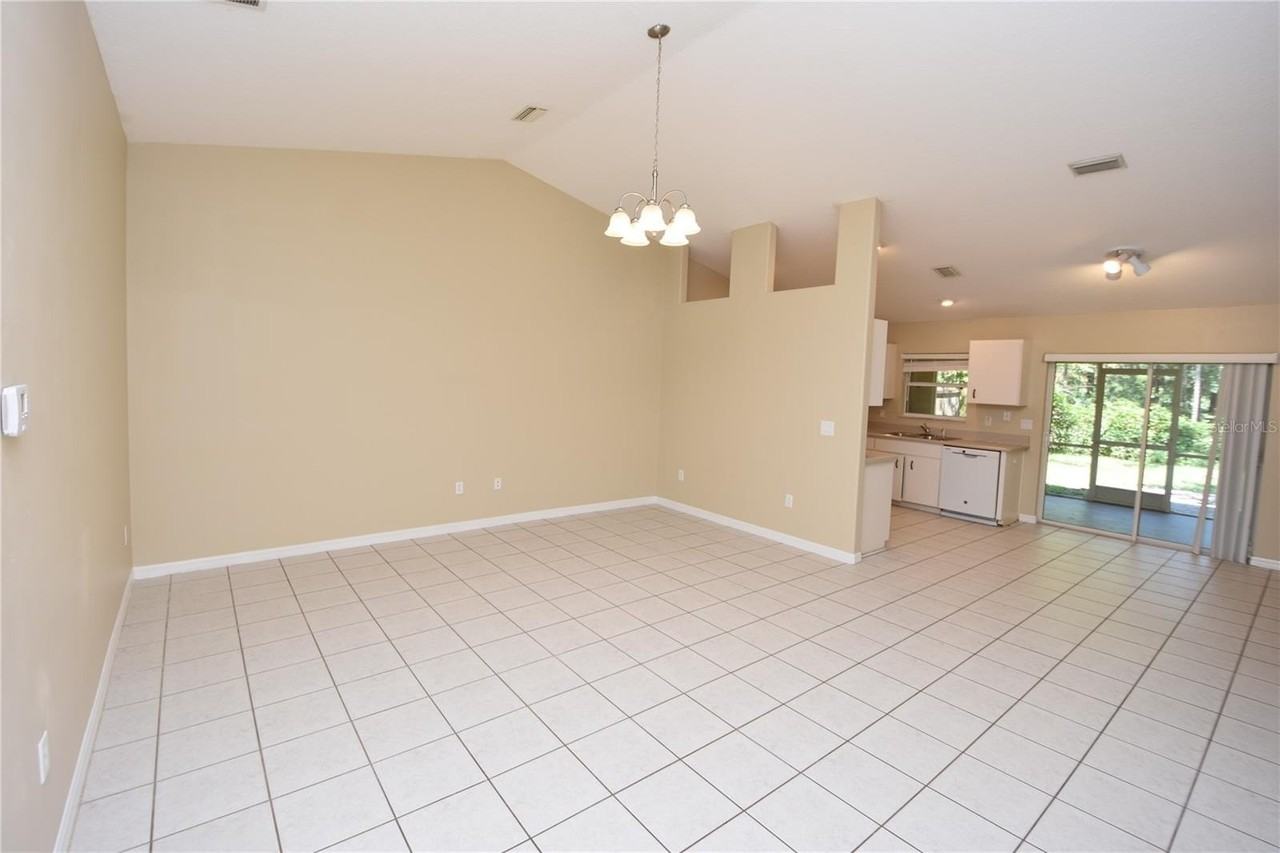 33 Lloyd Trl #B - Photo 4 of 27