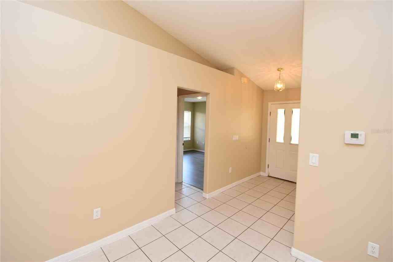 33 Lloyd Trl #B - Photo 5 of 27