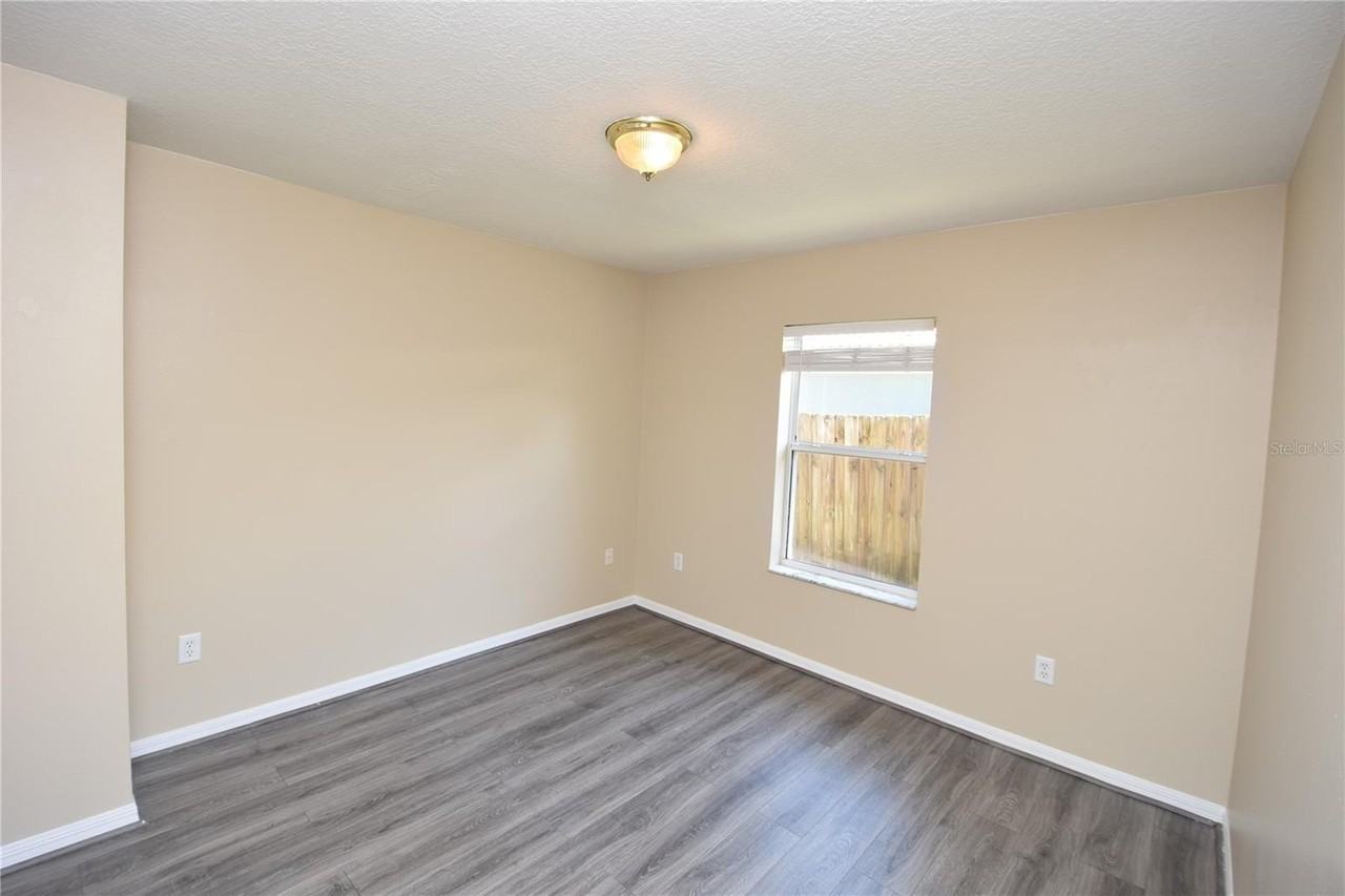 33 Lloyd Trl #B - Photo 7 of 27