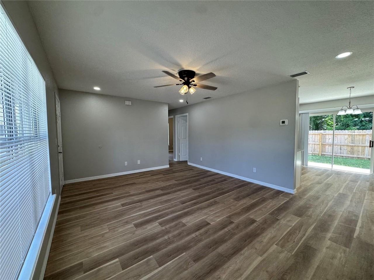1151 W Minneola Ave - Photo 4 of 15