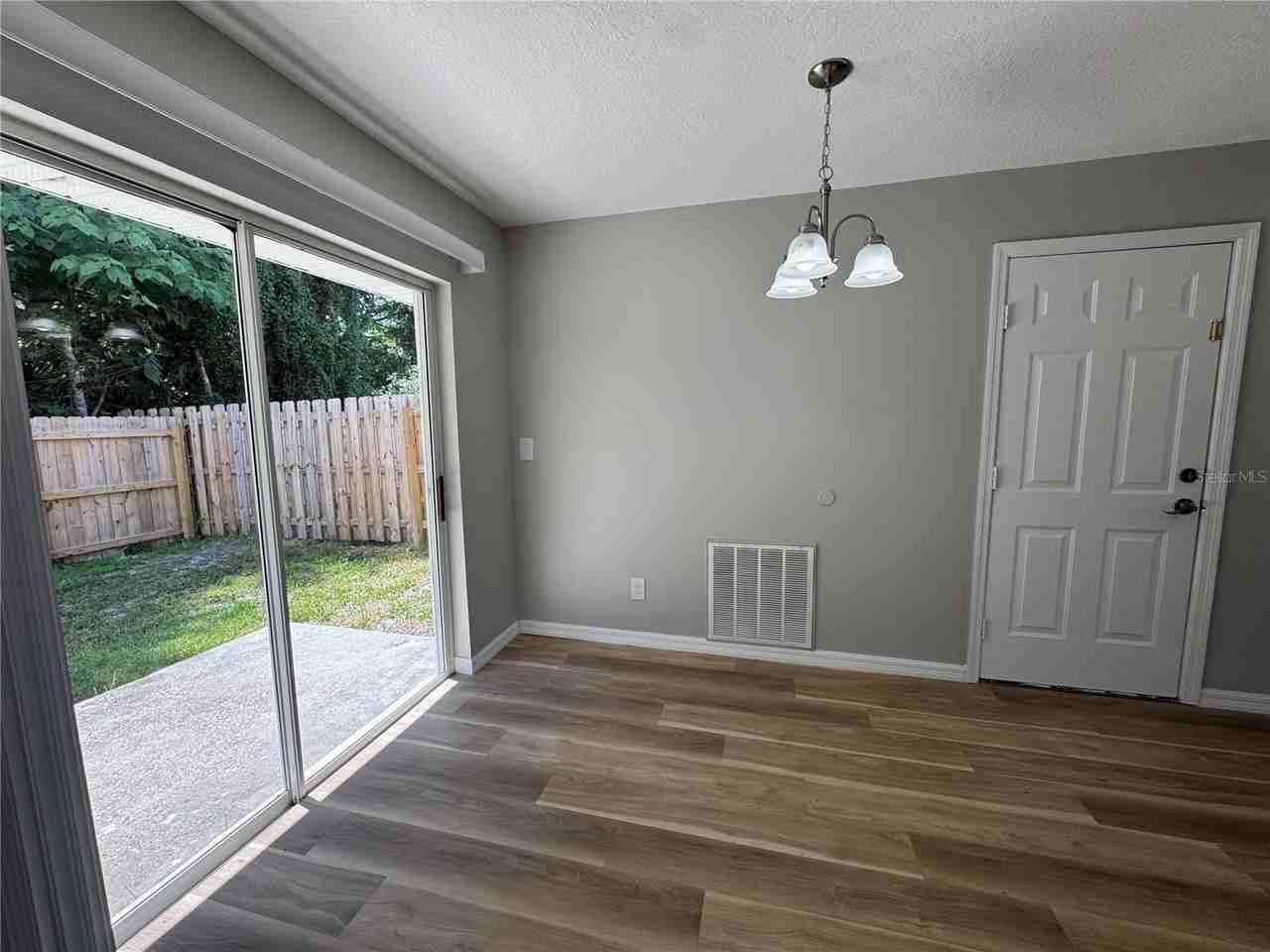1151 W Minneola Ave - Photo 7 of 15