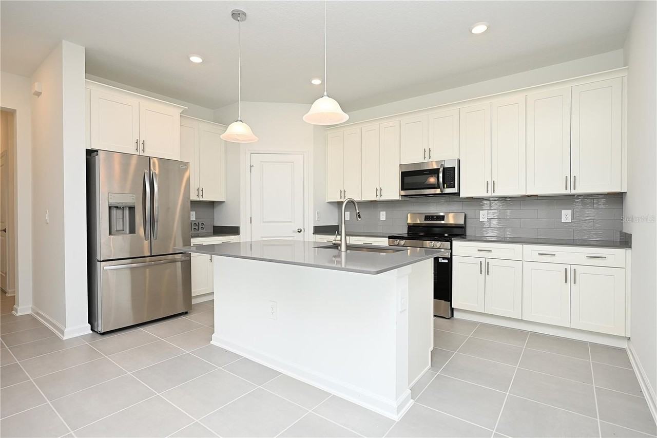 4251 Curacao Pl - Photo 3 of 37