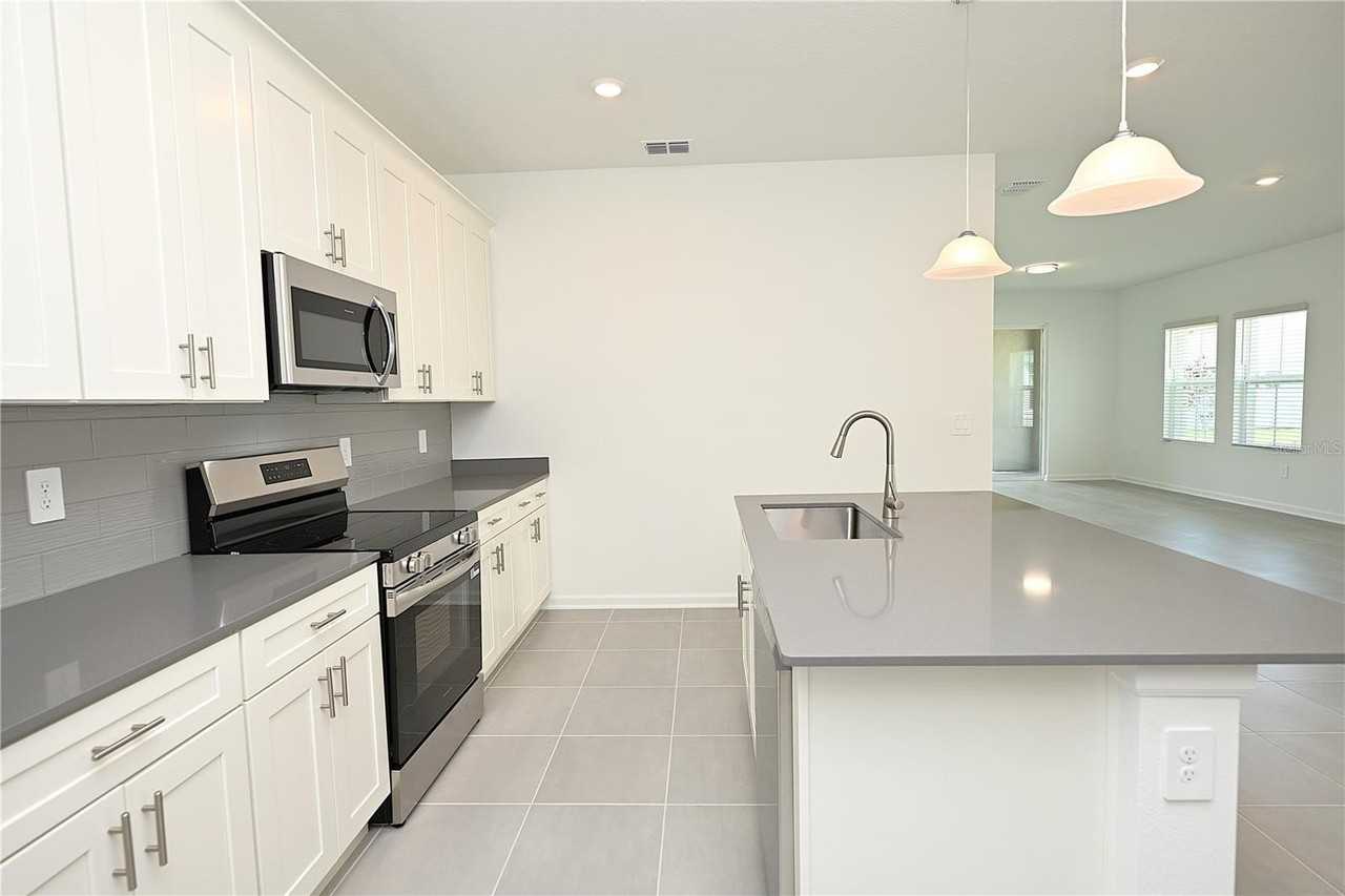 4251 Curacao Pl - Photo 5 of 37