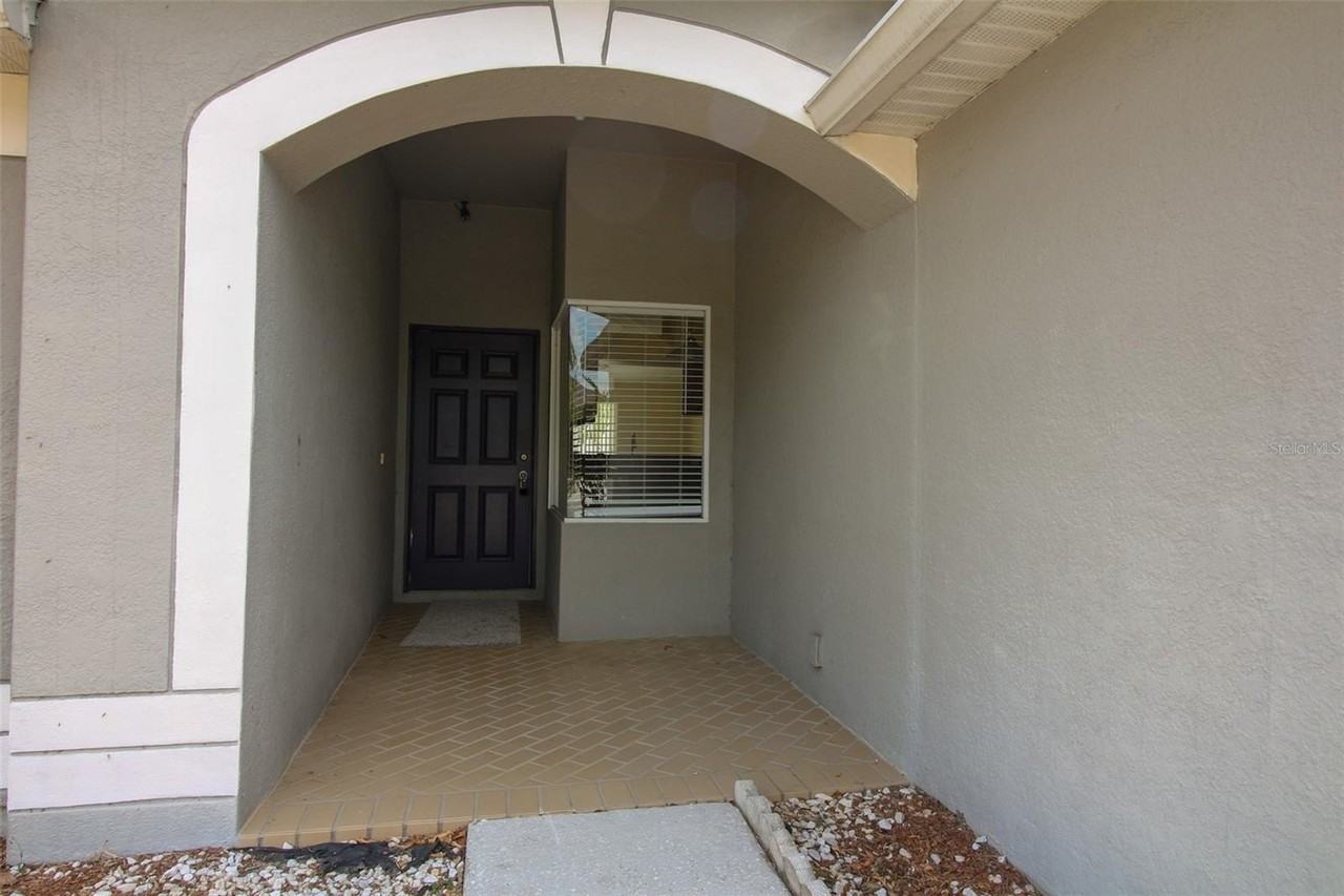 1702 Holton Rd - Photo 3 of 25