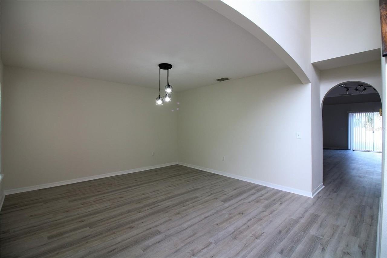 1222 Myopia Hunt Club Dr - Photo 4 of 26