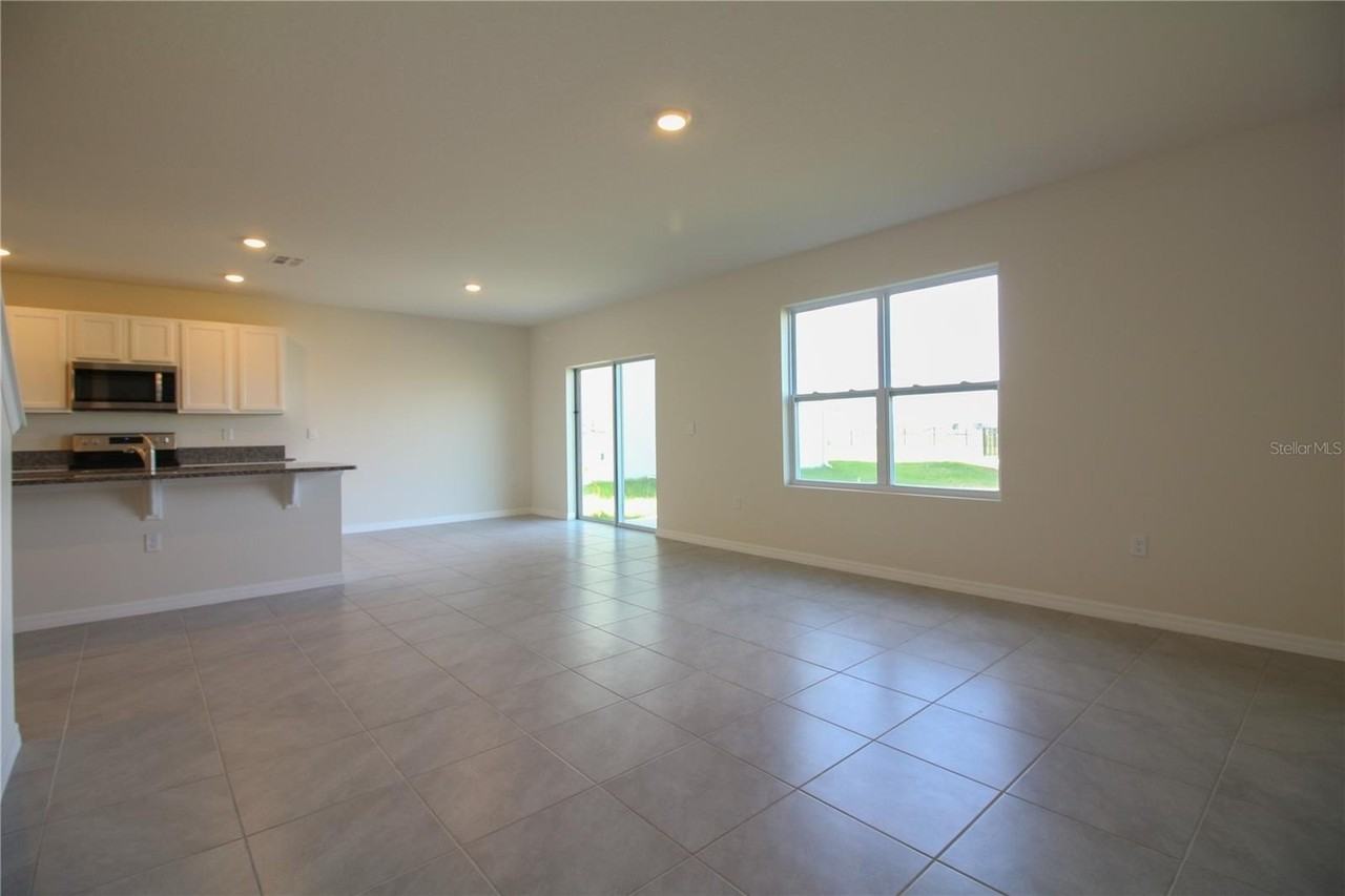 2822 Ivy Lake Ct - Photo 4 of 25
