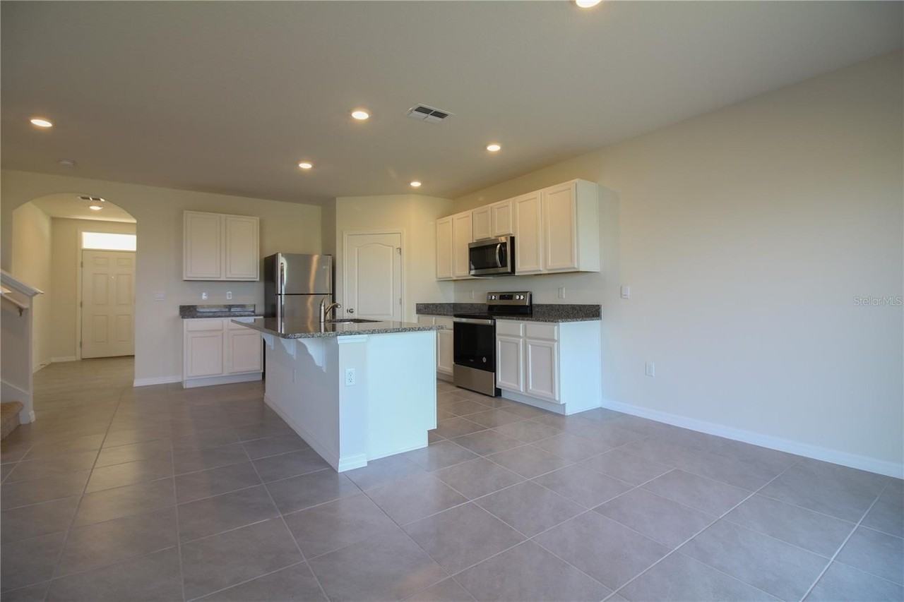 2822 Ivy Lake Ct - Photo 6 of 25