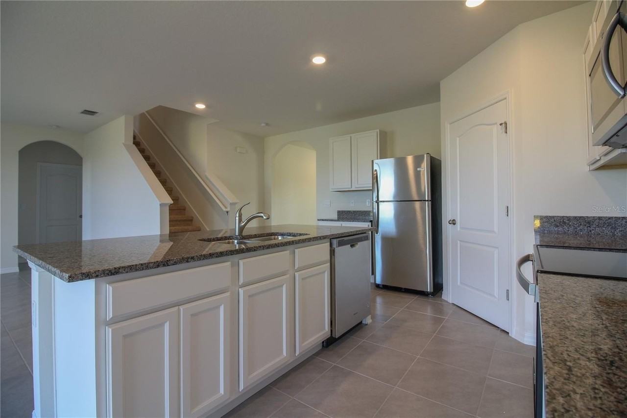2822 Ivy Lake Ct - Photo 7 of 25