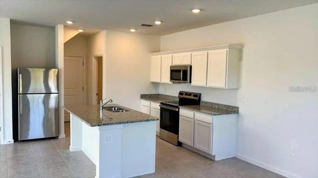 2443 Grey Hawk Dr - Photo 4 of 13