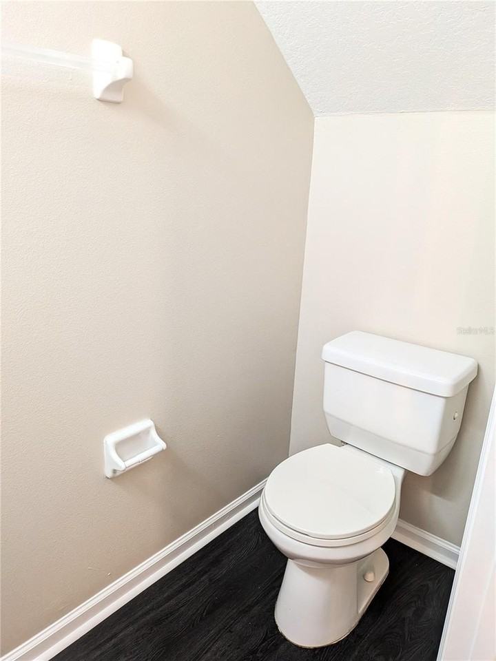 902 Vineland Pl - Photo 7 of 20
