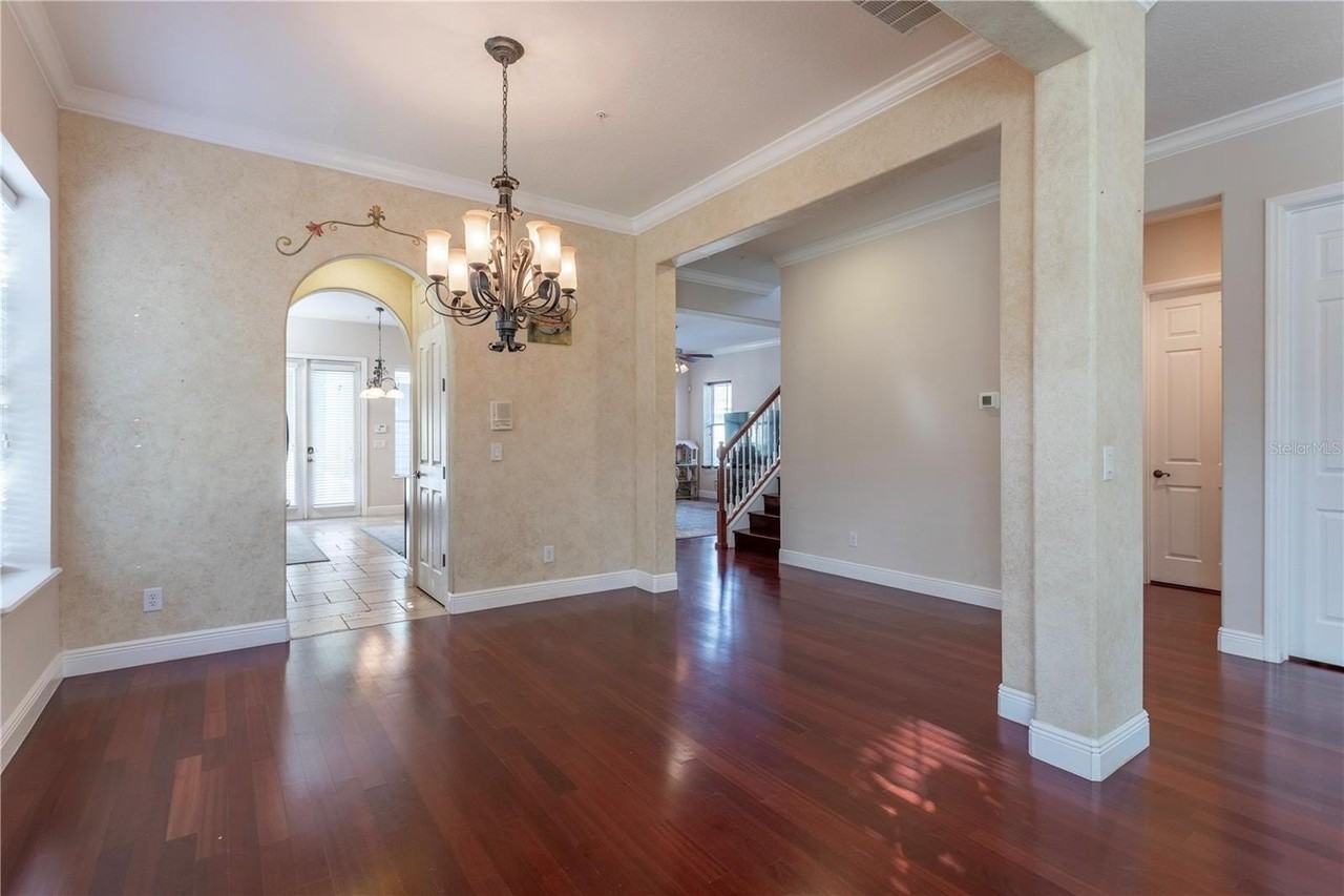 1608 Hanks Ave - Photo 5 of 34