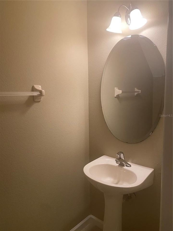 16339 Old Ash Loop - Photo 7 of 20