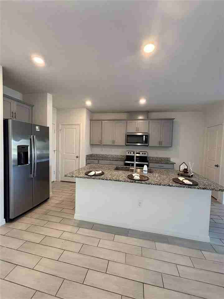 1632 Mirabella Cir - Photo 3 of 8