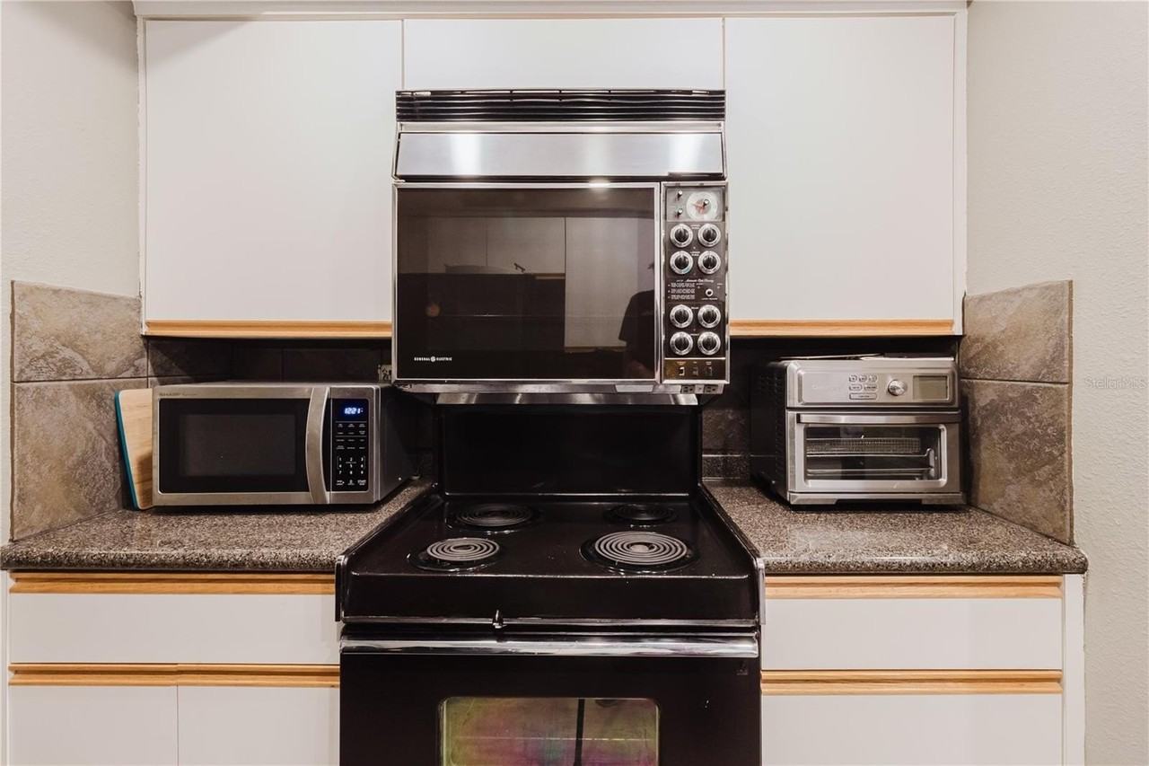 632 Edgewater Dr #238 - Photo 5 of 23