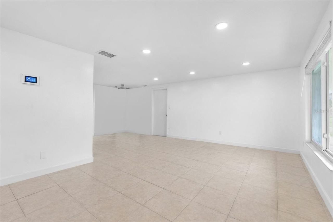 504 Red Mangrove Ln - Photo 6 of 45