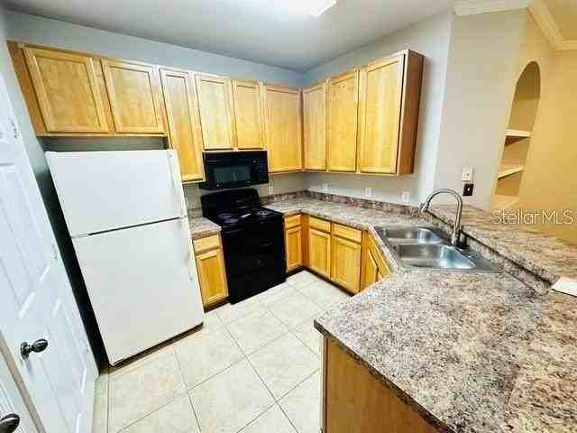 10106 Courtney Oaks Cir #104 - Photo 3 of 14