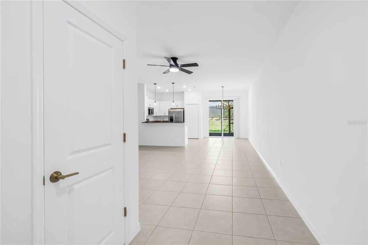 9305 Bonita Mar Dr - Photo 3 of 41