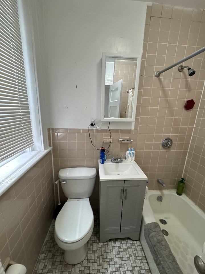 37 Anderson St #6 - Photo 4 of 10