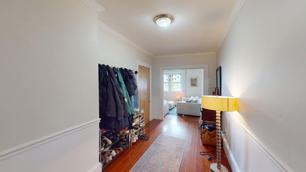 1216 Beacon St #5 - Photo 6 of 16