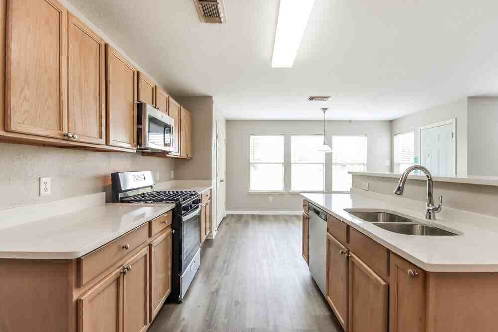 6310 Cottage Stream Ln - Photo 7 of 17