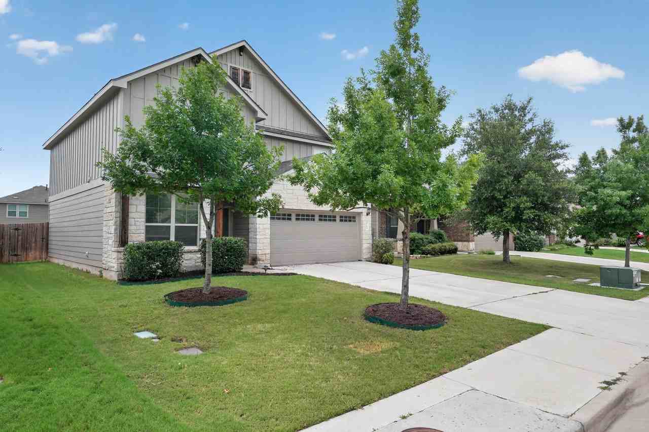 521 Staton St - Photo 7 of 48