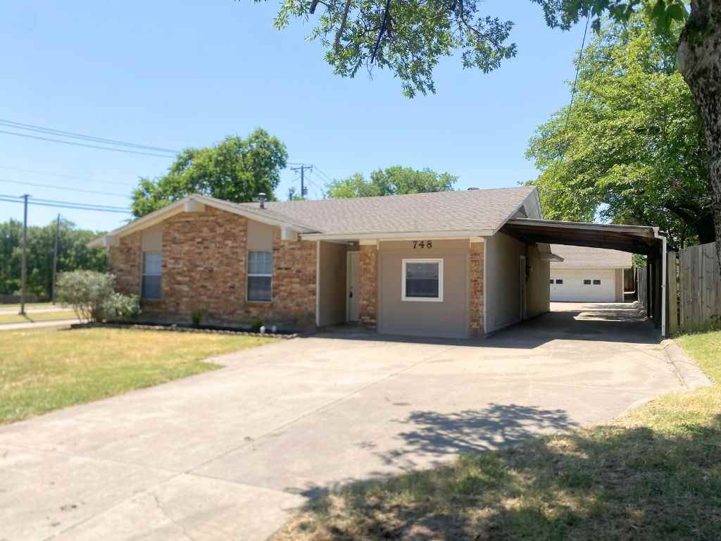 748 Chalk Hill Ln - Photo 2 of 20