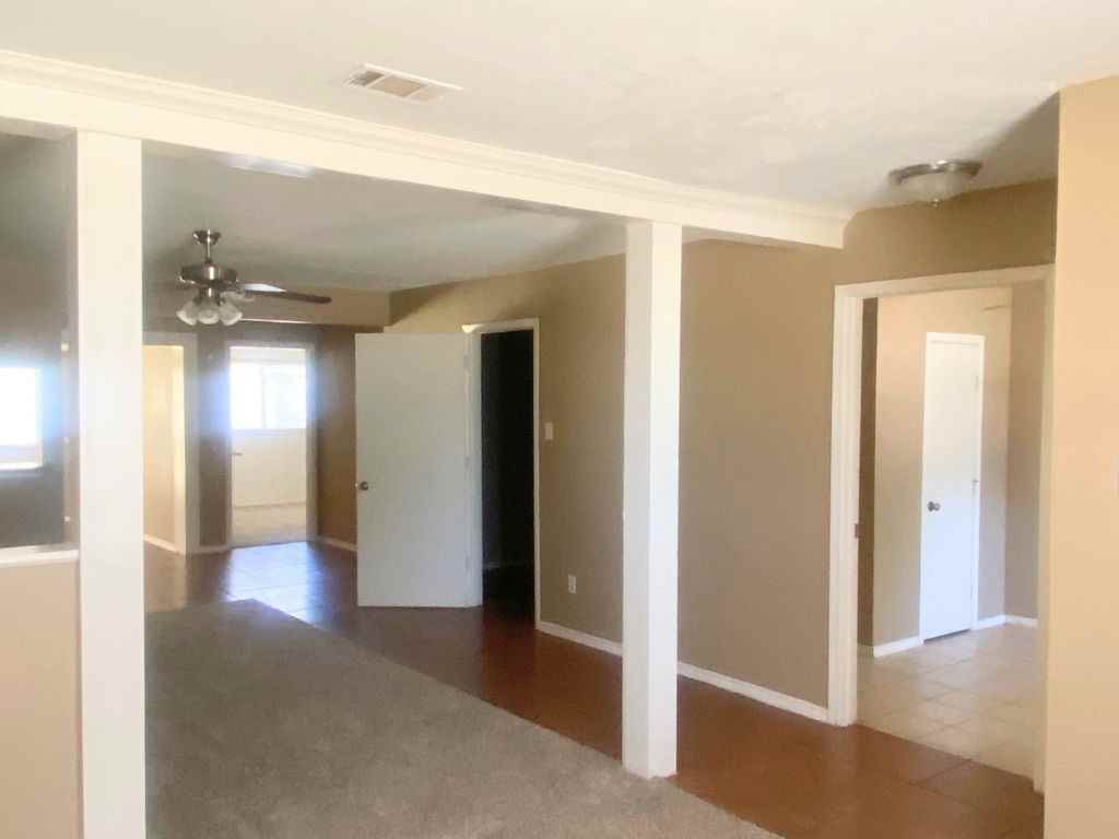 748 Chalk Hill Ln - Photo 4 of 20