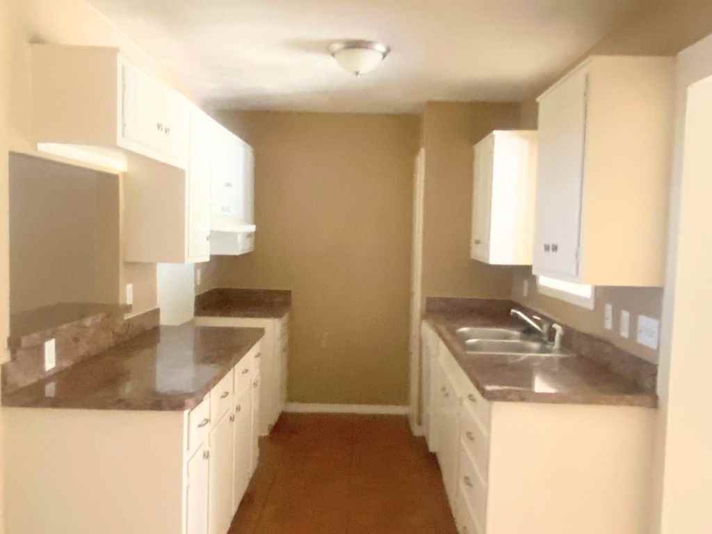 748 Chalk Hill Ln - Photo 6 of 20