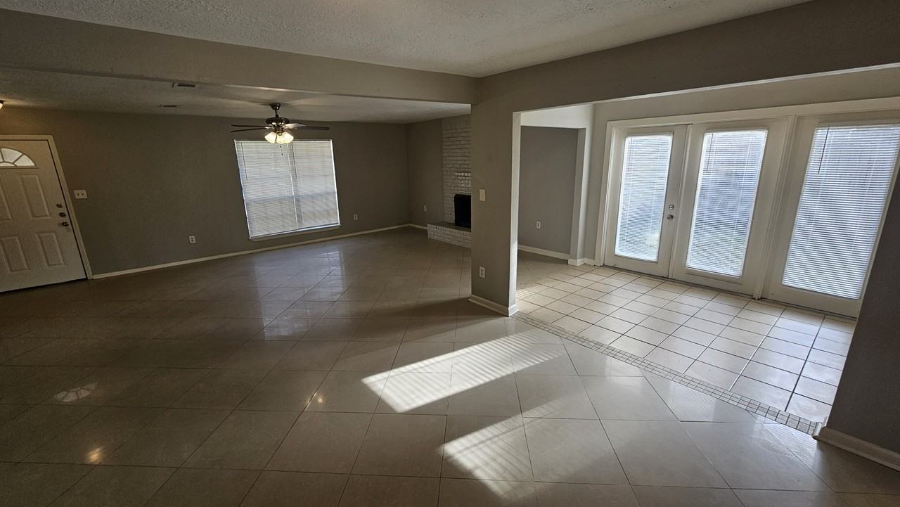 3310 Indian Mound Trl - Photo 6 of 22