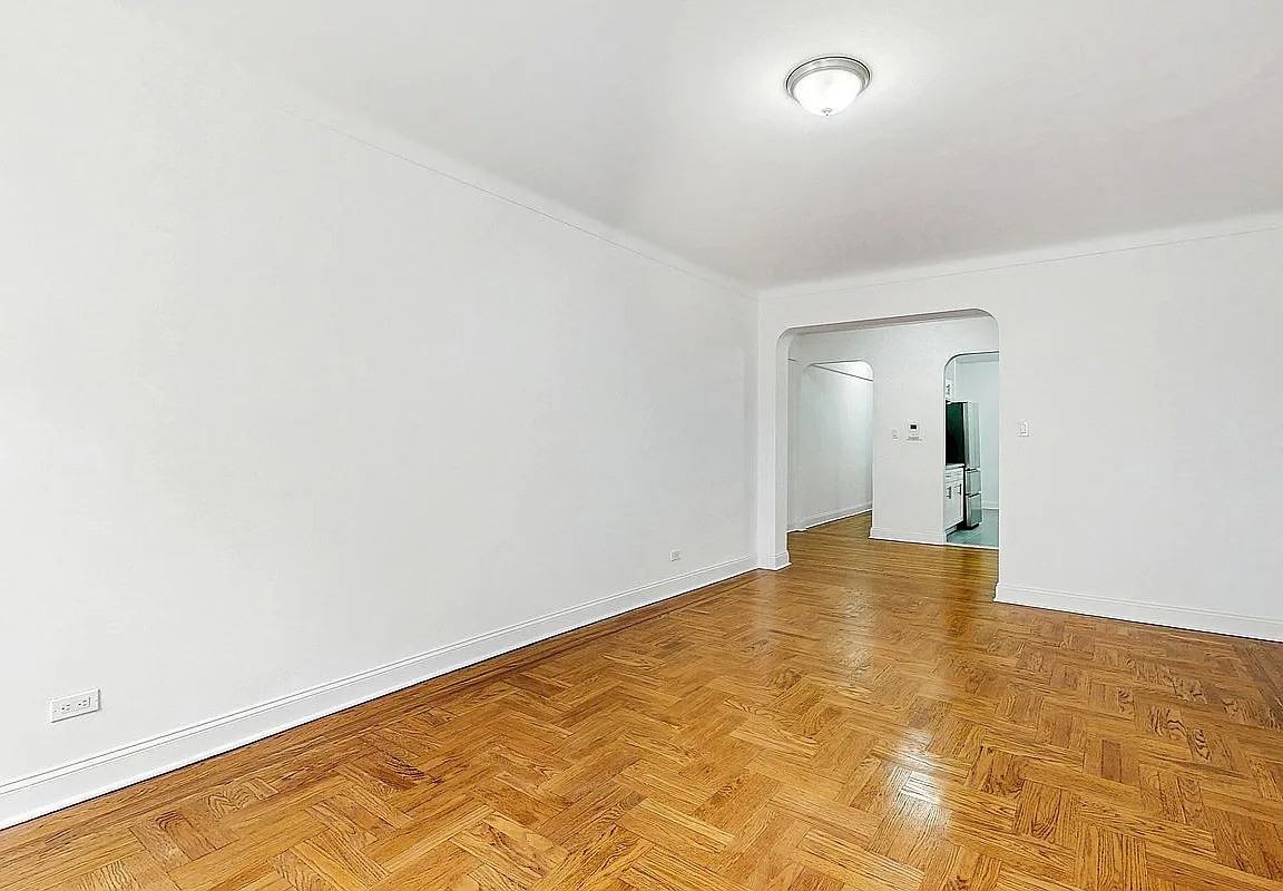 2835 Bedford Ave #11BF - Photo 7 of 8