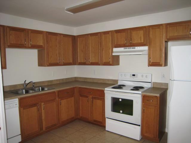 1123 Ichabod Ave - Photo 2 of 15
