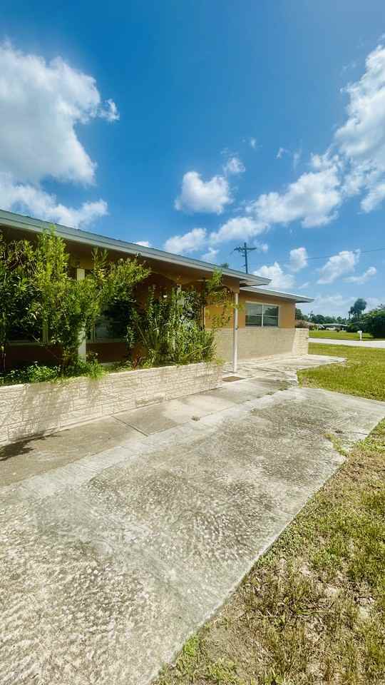 198 Idleview Ave - Photo 3 of 21