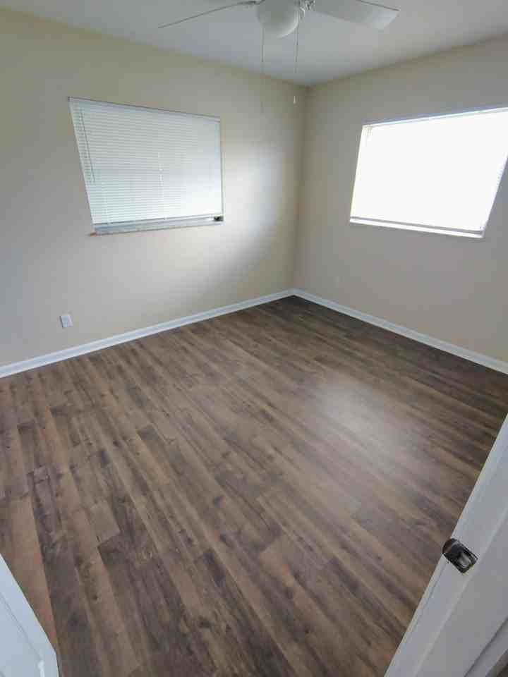 198 Idleview Ave - Photo 7 of 21