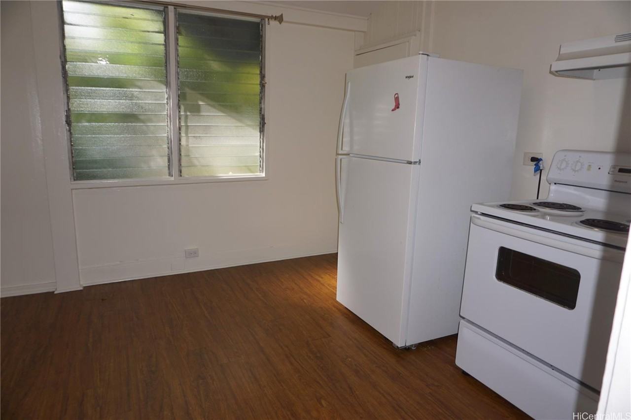 909 Lukepane Ave #A - Photo 3 of 13