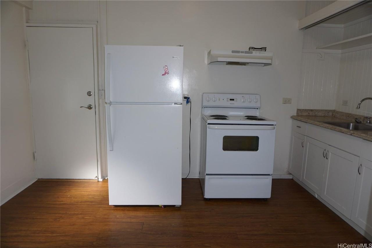 909 Lukepane Ave #A - Photo 4 of 13