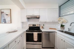 featured image of 555 University Ave #603
