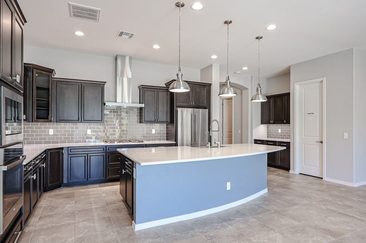 41335 W Almira Dr - Photo 7 of 26