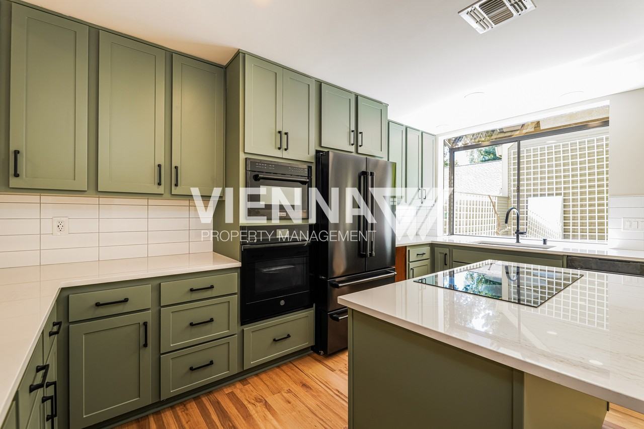 340 Wyndgate Rd - Photo 6 of 20