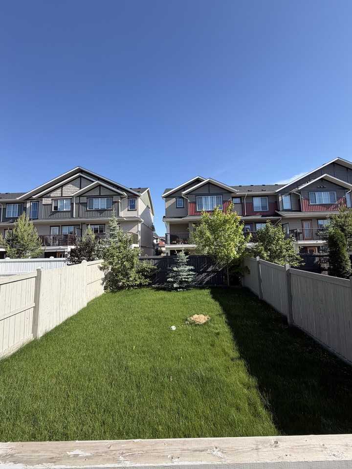 3831 170 Ave Nw - Photo 3 of 32