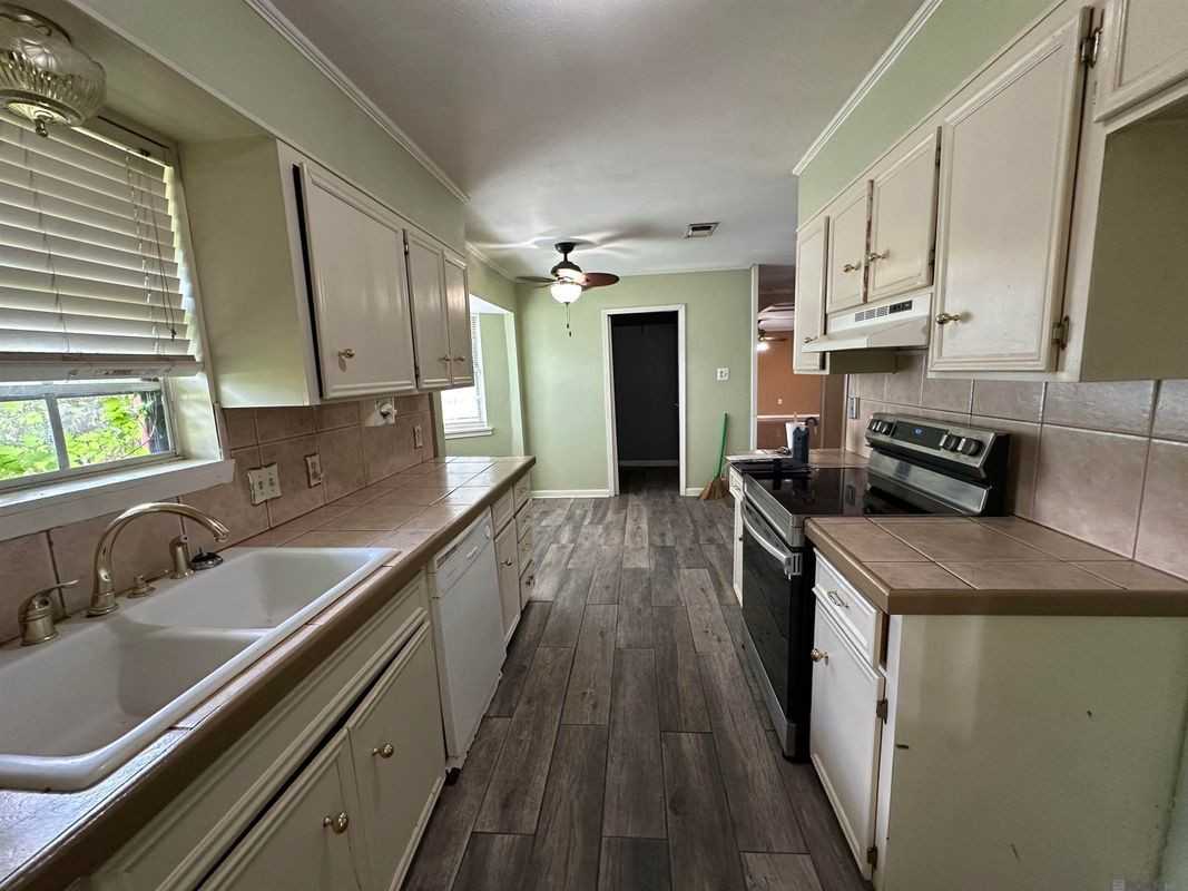 4212 Rue Splendeur - Photo 3 of 13