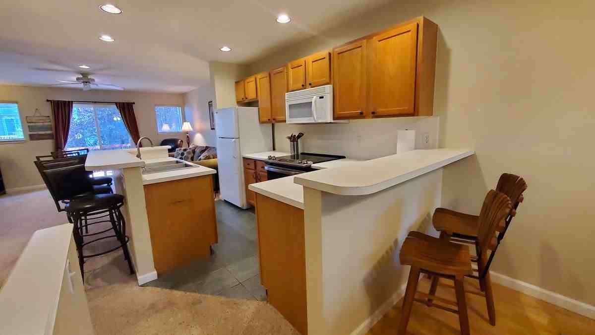 30 Spyglass Ln - Photo 3 of 26