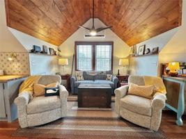 featured image of 316 Succotash Rd