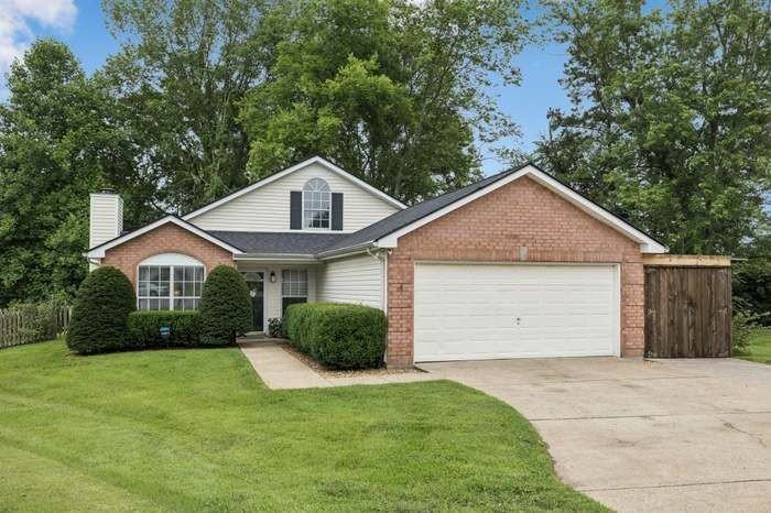 4012 Amber Way - Photo 2 of 16