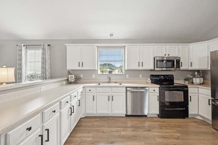 4012 Amber Way - Photo 6 of 16