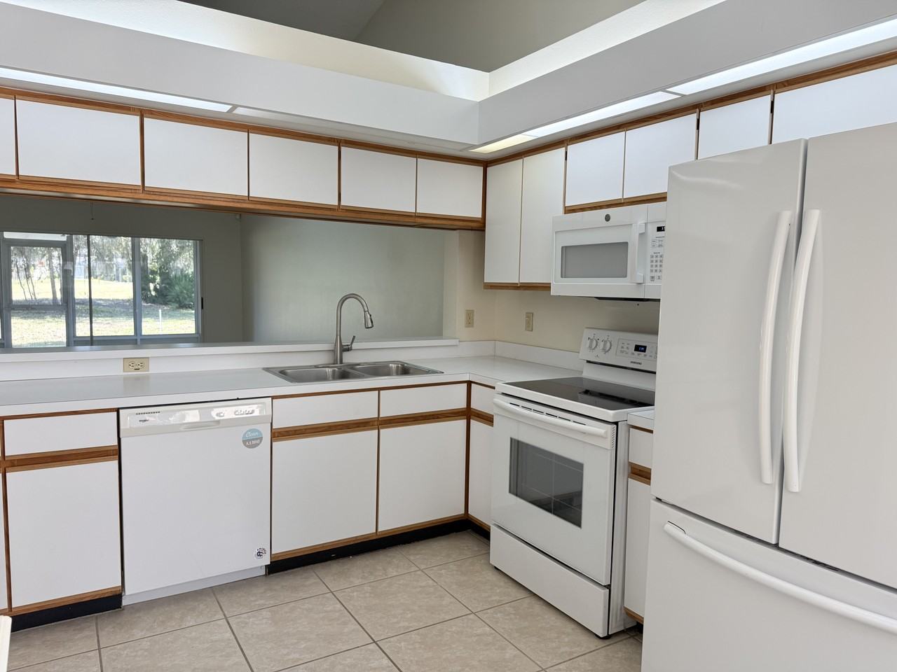 5215 Lochmead Ter - Photo 4 of 19